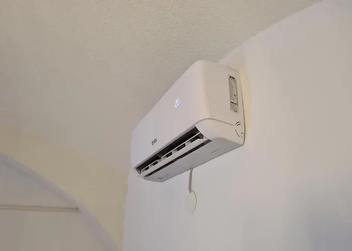 Pod Velbi * Ljubljana